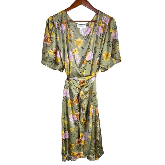 Addition Elle Floral Flutter-Sleeve Wrap Dress Size 3x - Picture 4 of 15